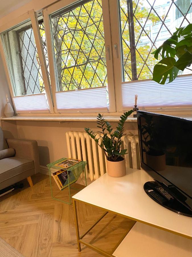 Apartment Close To Metro, 8 Minutes To Centrum And Near Airport Warsawa Bagian luar foto